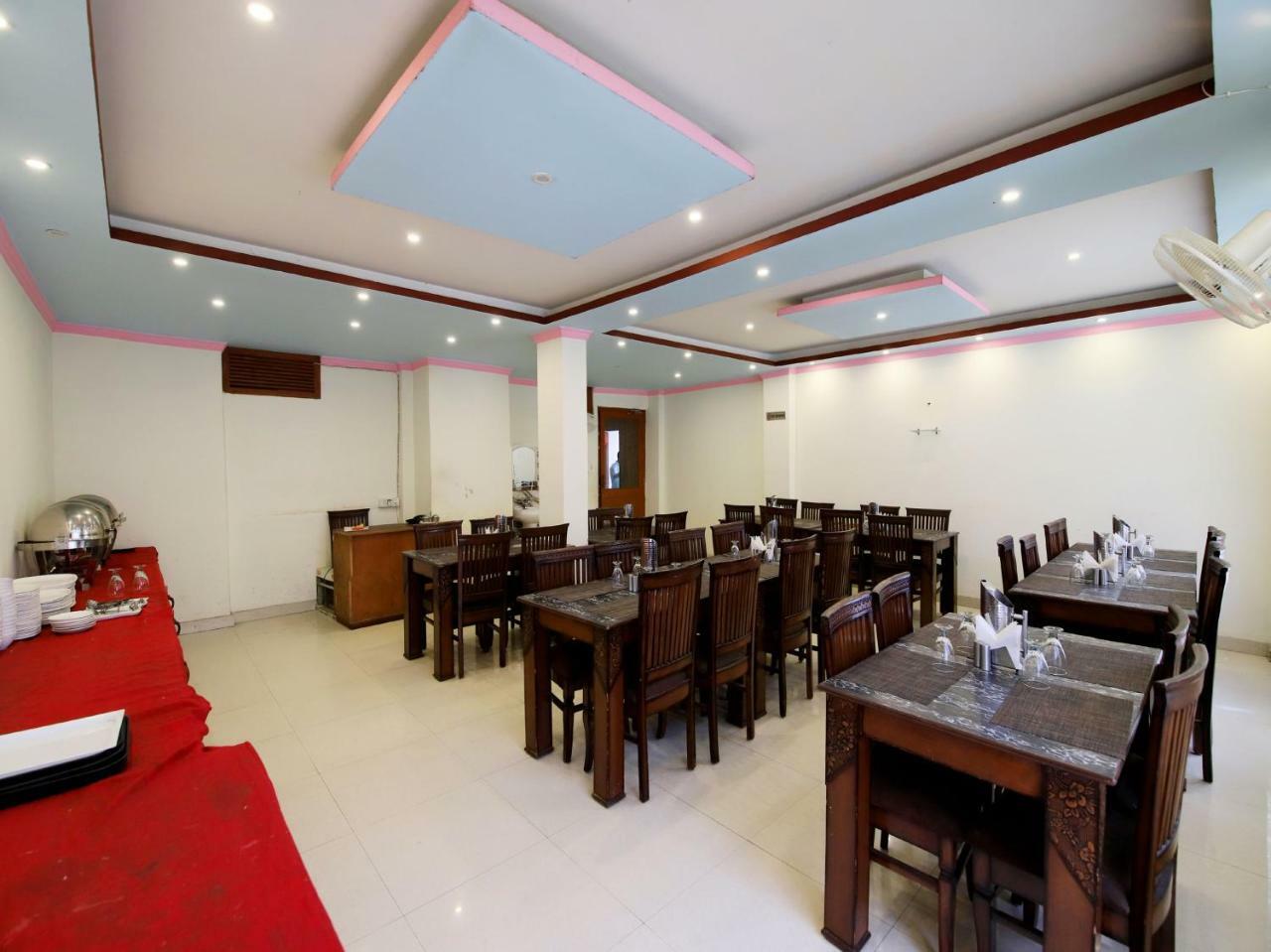 Oyo 3146 Six Season Regency Hotel Jagatsukh Exterior photo